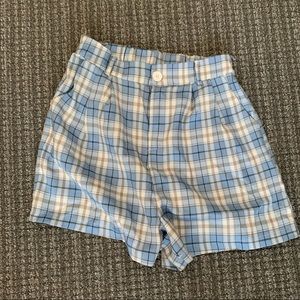 THE CUTEST PLAID SHORTS!!